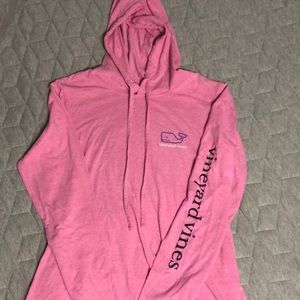 women’s vineyard vines long sleeve with hood